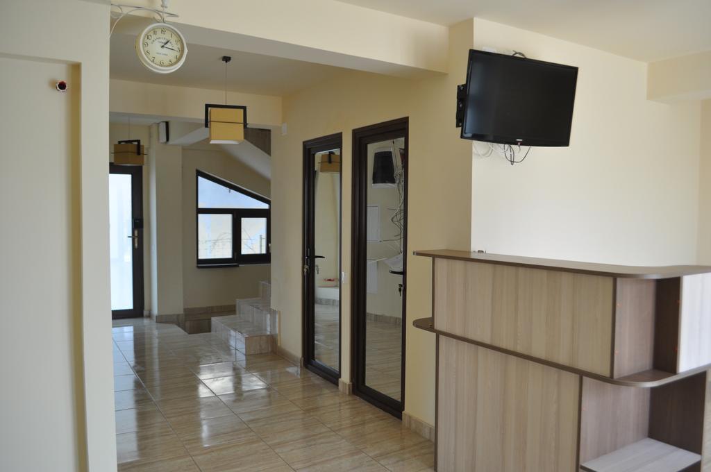 Vila Raza เอโฟริเอนอร์ด ภายนอก รูปภาพ