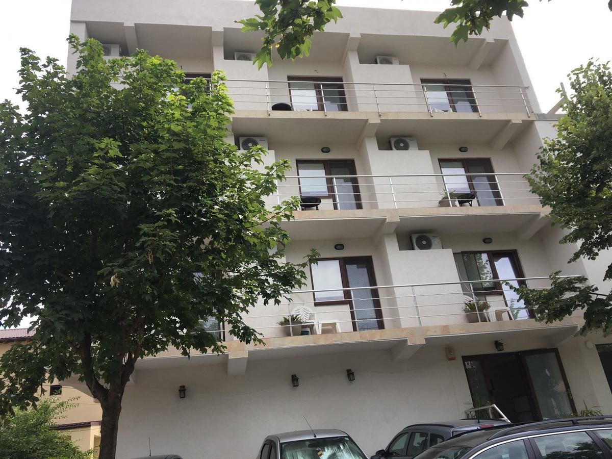Vila Raza เอโฟริเอนอร์ด ภายนอก รูปภาพ